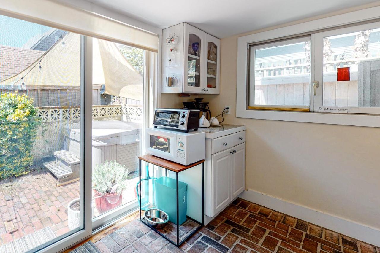 Toast Of P-Town Apartment Provincetown Exterior photo